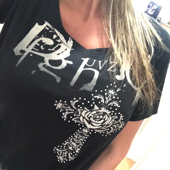 Cool ladies T shirt! So edgy and fun! Rhinestones cross fits loose looks awesome - Picture 2 of 7